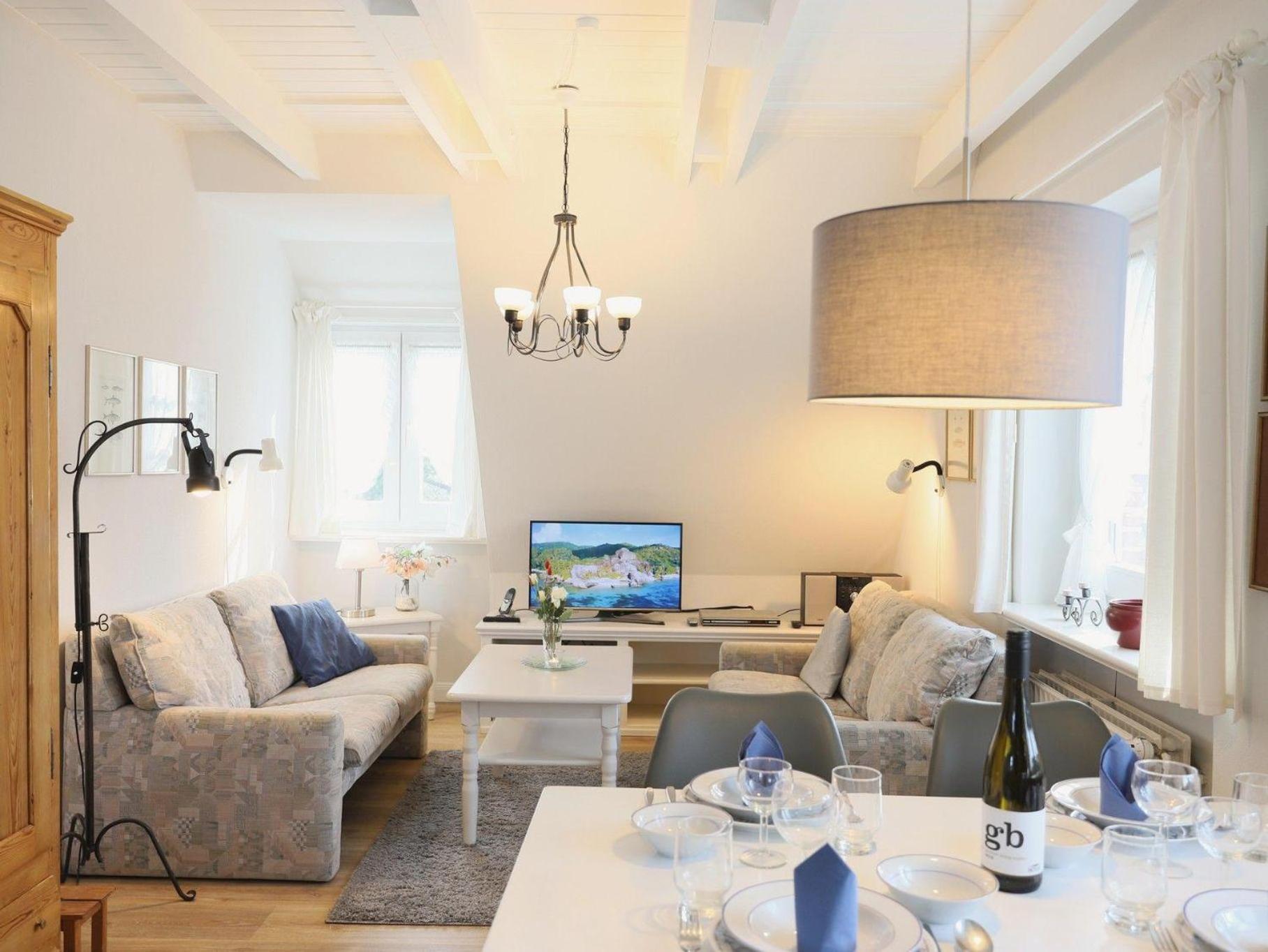 Friedrichshain Apartment: Central With Wi-fi And Parking